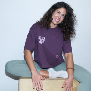 CAMISETA OVERSIZE CROP TOP WOD IS LOVE